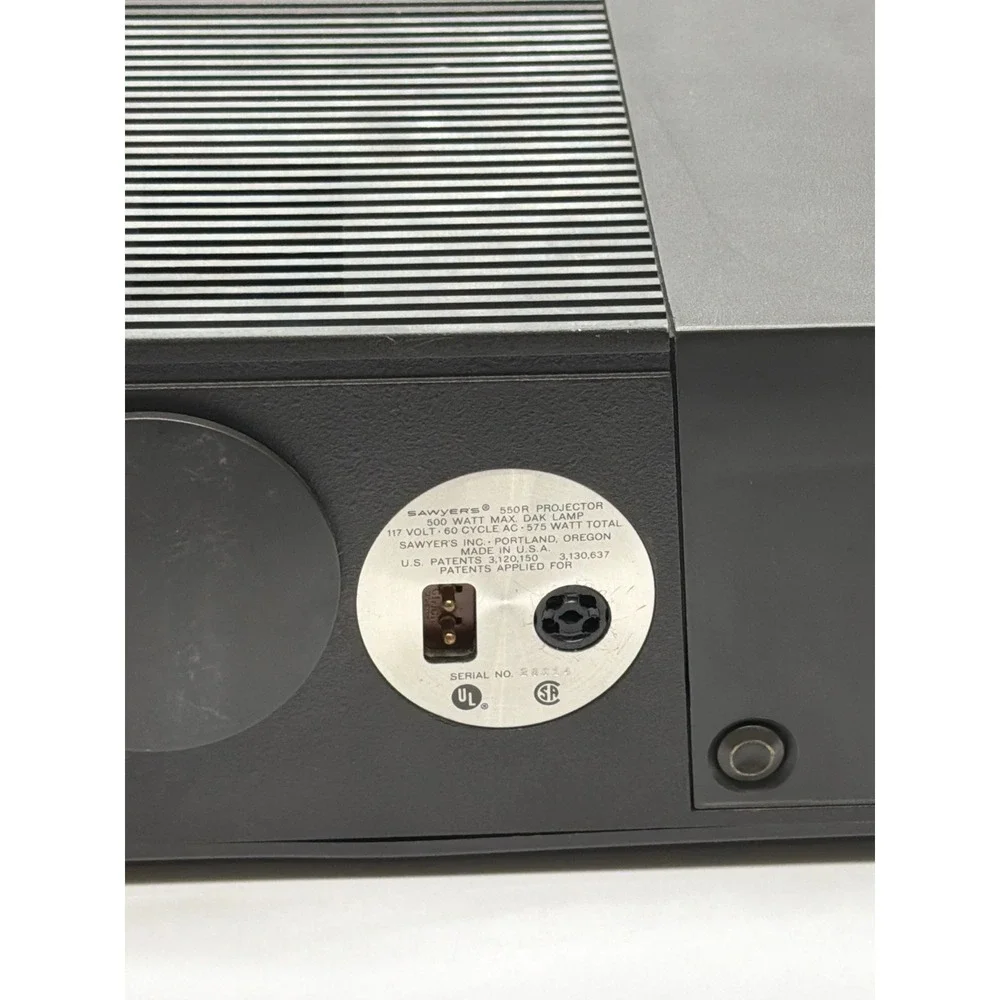 Vintage Sawyers 550R 35mm Slide Projector with Wired Remote and Box